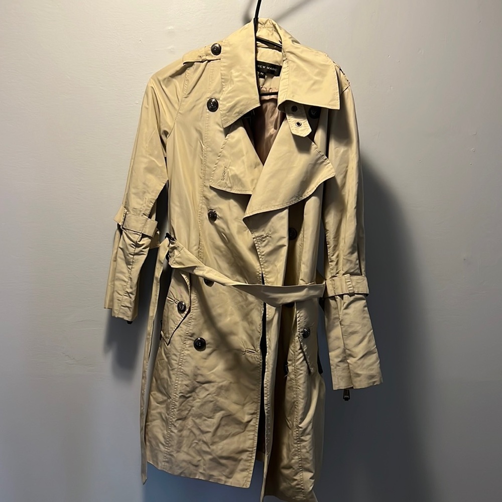Women’s Andrew Marc trench coat tan XS